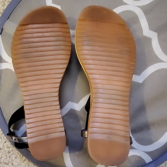 Sandals - Picture 3 of 4